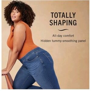 NWT Women's Levi's Pull-On Bootcut Totally Shaping MidRise Super Stretch Jeans